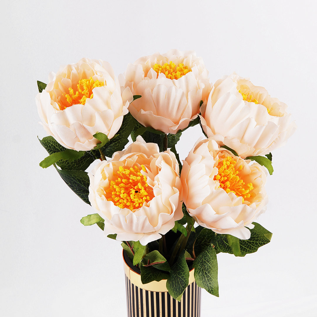 Buy Artificial flowers Bouqet - Ardor UAE