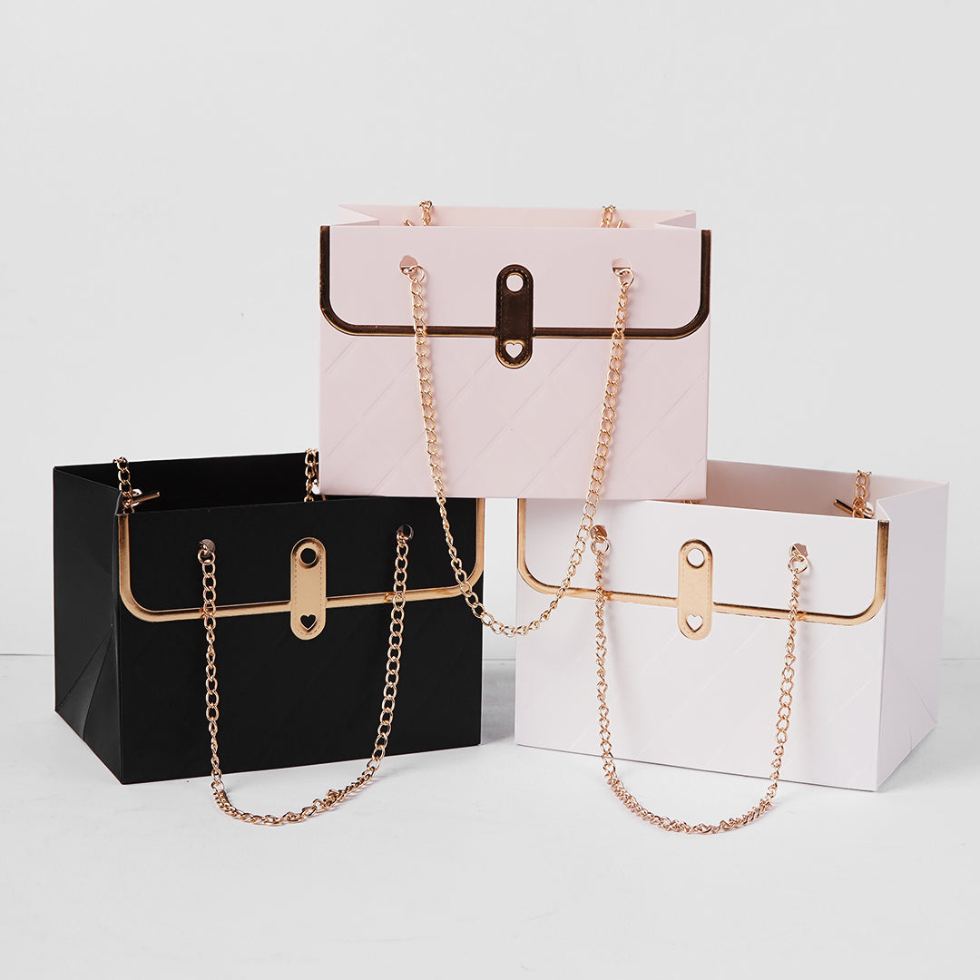 Quilted Flower Gift Boxes with Golden Chains 1 Pcs - Ardor