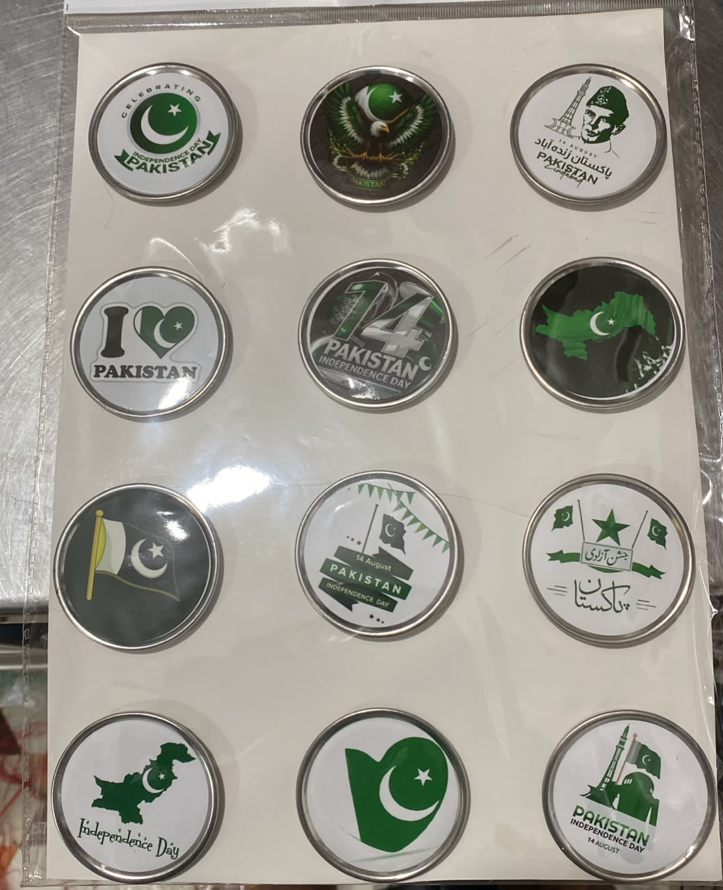 Round Large Badges