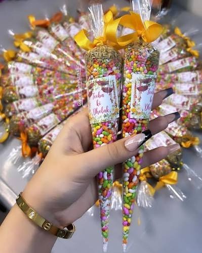 Transparent Cone-Shaped Pouches with Golden Tie