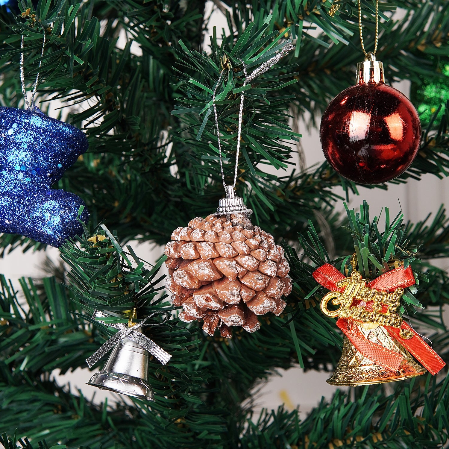 Christmas 9 Pcs Hanging  Pinecone Wood Frosted For Christmas Party Decor